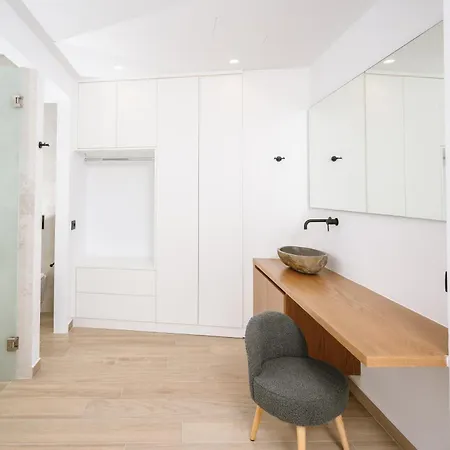 Evi & Eugenia - 3bd Luxury By Temma Villa
