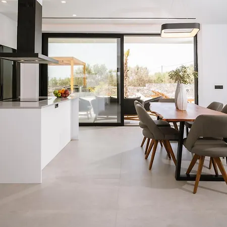 Villa Evi & Eugenia With Heated Pools By Temma Hersonissos (Crete)