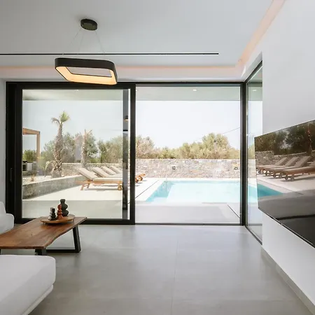 Villa Evi & Eugenia With Heated Pools By Temma