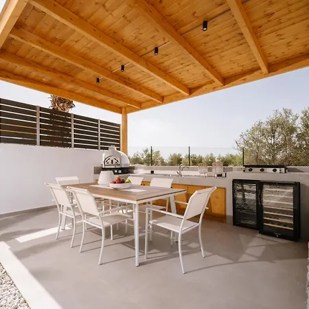 Evi & Eugenia With Heated Pools By Temma Villa Hersonissos (Crete)