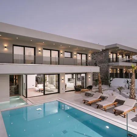 Evi & Eugenia With Heated Pools By Temma