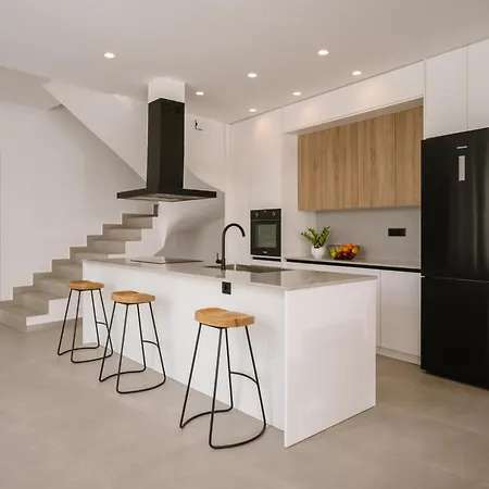 Evi & Eugenia - 3bd Luxury By Temma וילה *