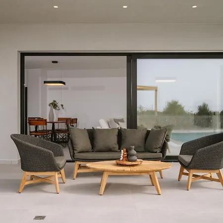 Evi & Eugenia With Heated Pools By Temma Hersonissos (Crete)
