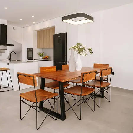 Evi & Eugenia - 3bd Luxury By Temma *