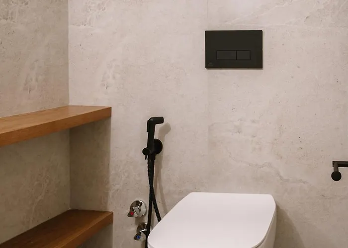 Evi & Eugenia - 3bd Luxury By Temma Willa *