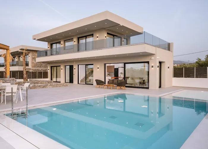 Evi & Eugenia - 3bd Luxury By Temma