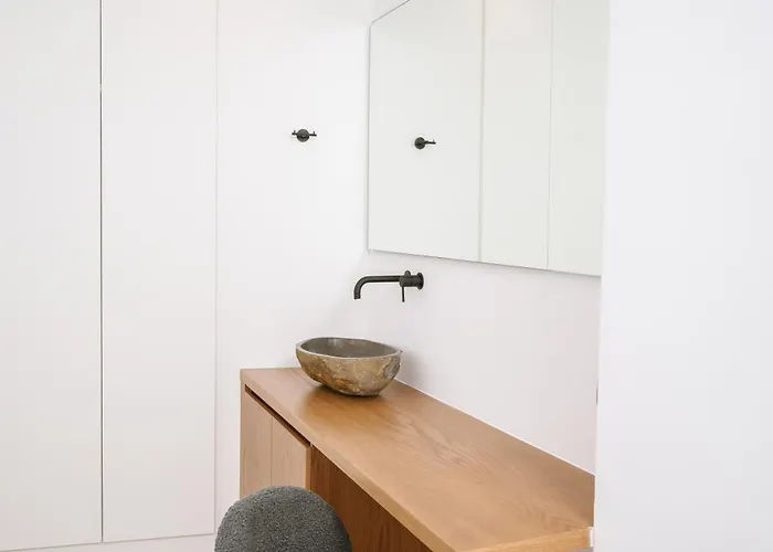 Evi & Eugenia - 3bd Luxury By Temma Willa