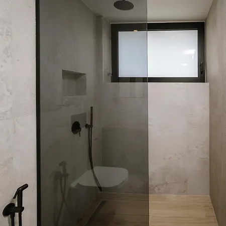 Evi & Eugenia - 3bd Luxury By Temma *