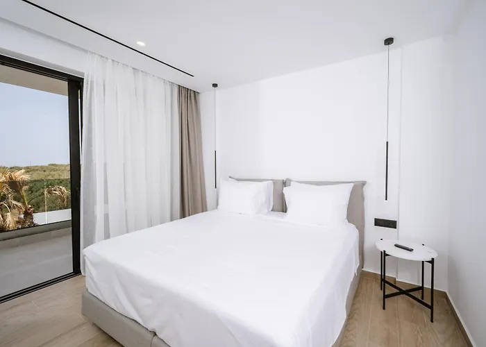 Evi & Eugenia - 3bd Luxury By Temma Vila *